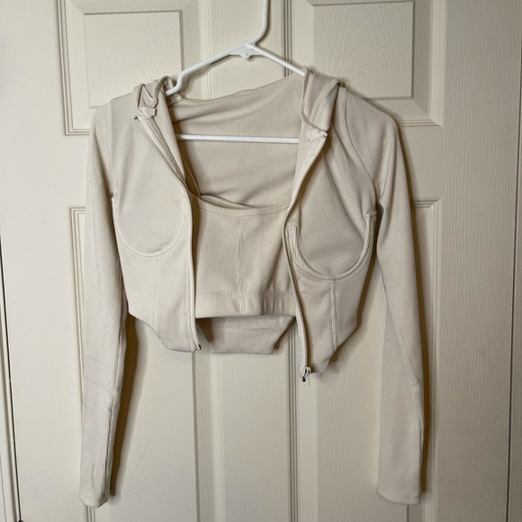 Jacket - Picture 2 of 6